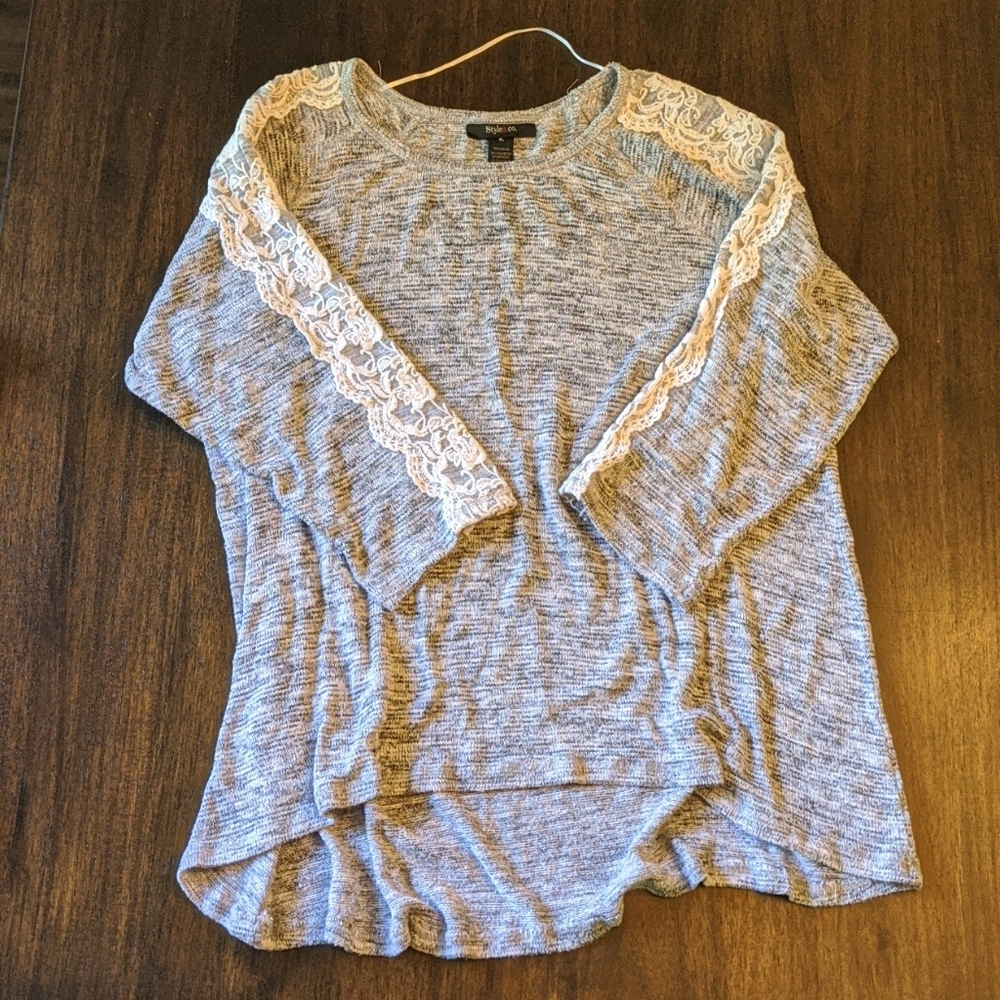 Gray 3/4 Length Sweater w/Lace detail